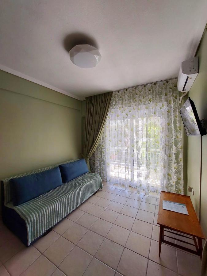 Orange Tree Apartment Asproválta Ngoại thất bức ảnh