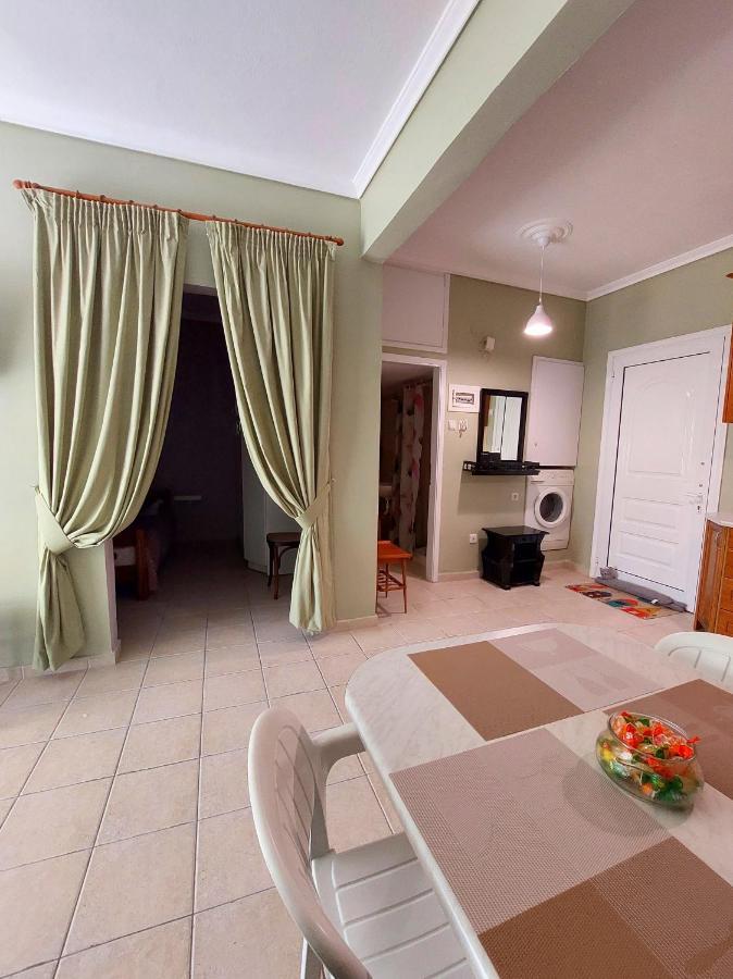 Orange Tree Apartment Asproválta Ngoại thất bức ảnh